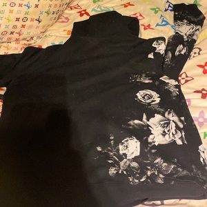 Rose black sweater